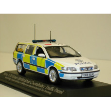 Volvo V70 2000 Hertfordshire Traffic Patrol Police politie Minichamps 1:43