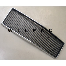 687905 NOS grille Volvo 140 1971 1972